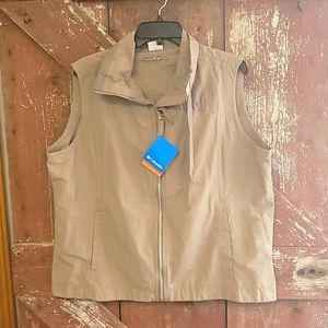 Columbia vest